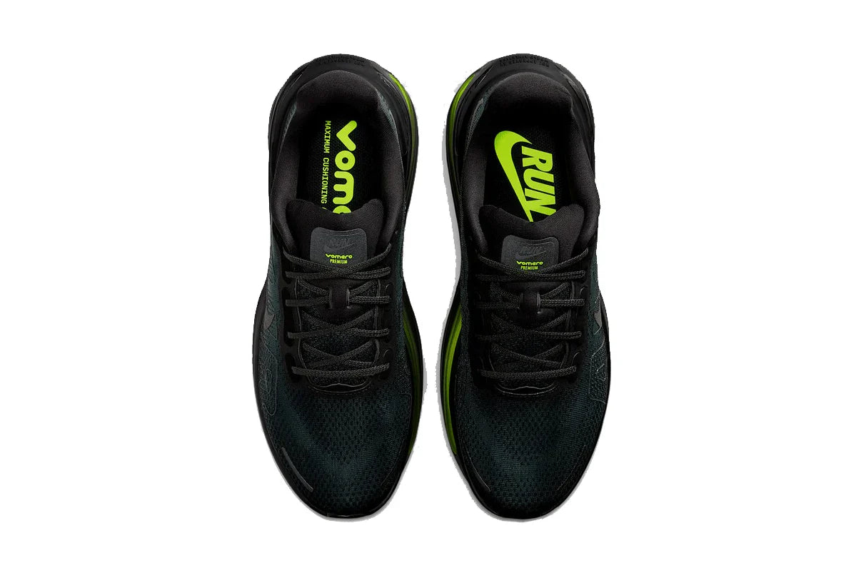 Vomero Premium Black Volt