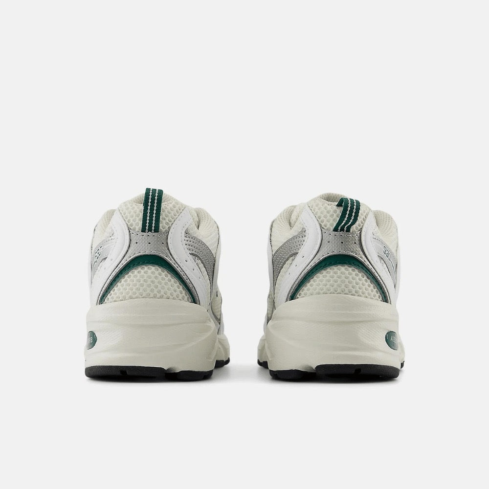 530  Sea Salt White Marsh Green White
