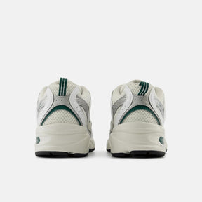 530  Sea Salt White Marsh Green White