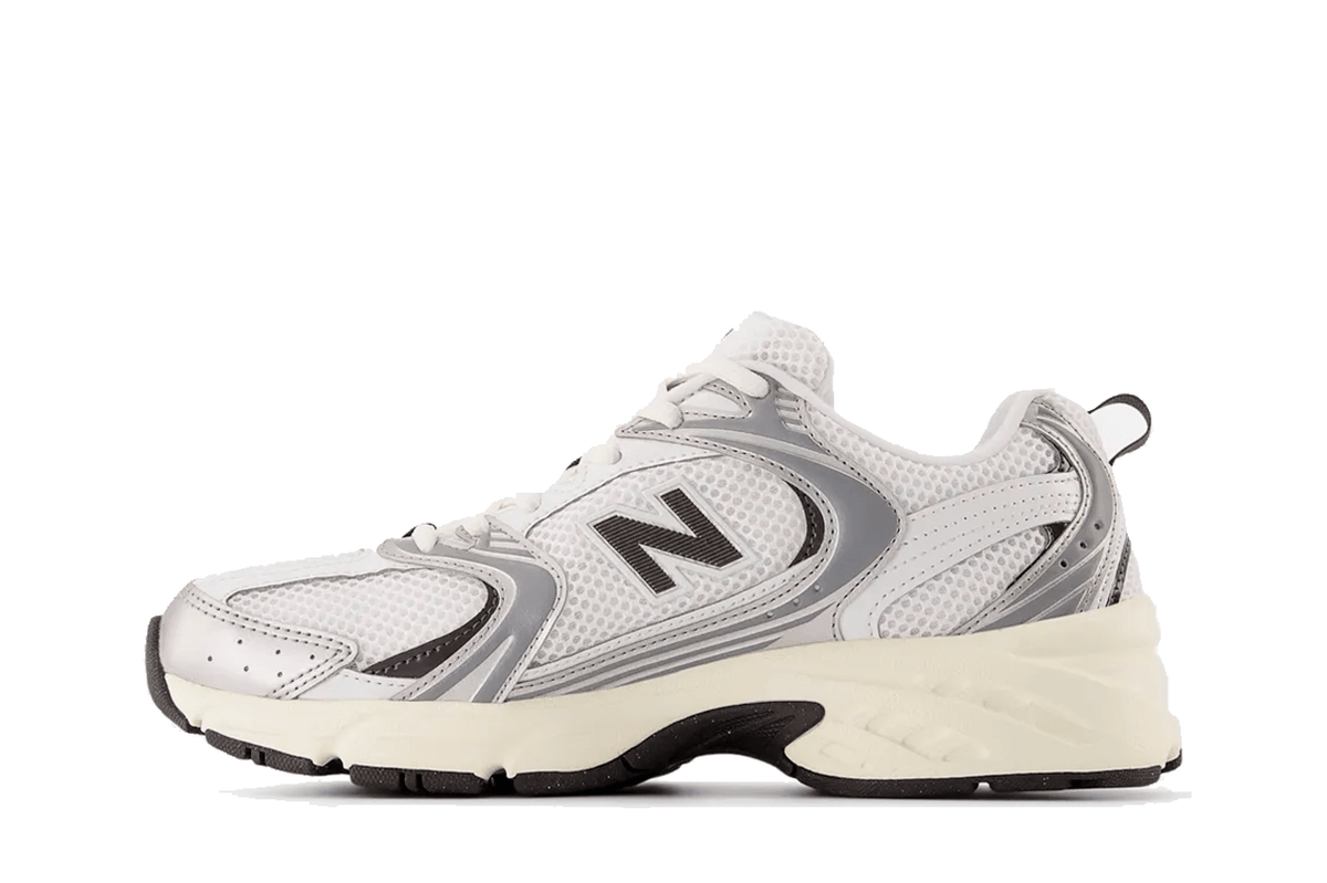 530 'Silver Metallic Black Cement' Prateado