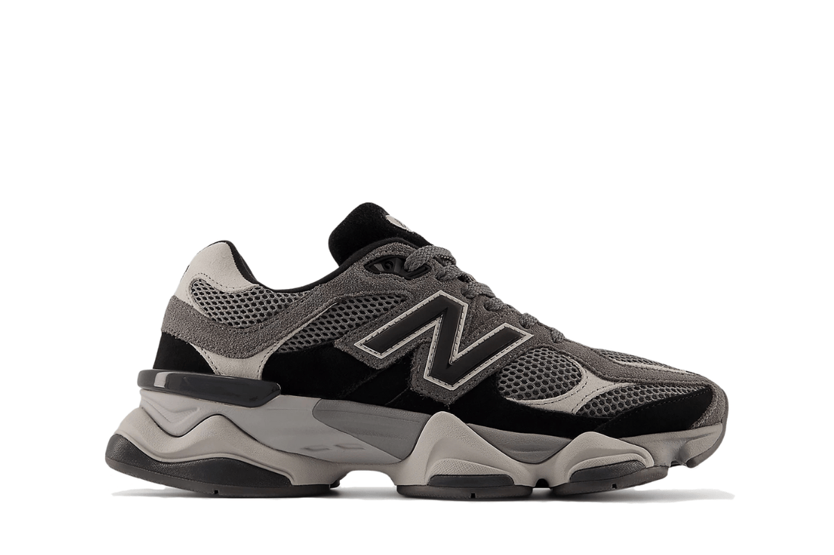 9060 Black Castlerock Black