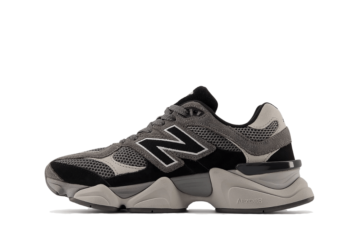 9060 Black Castlerock Black