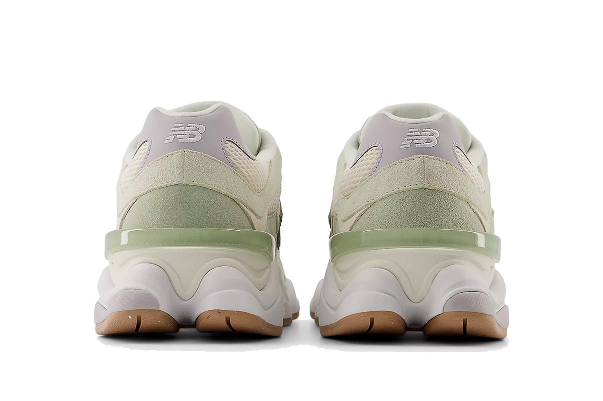9060 Garter Snake Pearl Grey Green