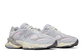 9060 Pink Granite Silver Metallic Silver Gray