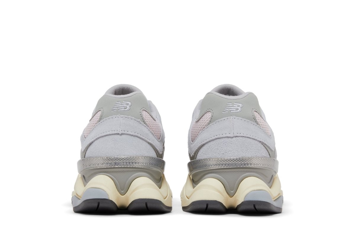 9060 Pink Granite Silver Metallic Silver Gray