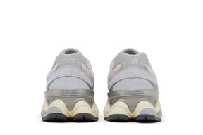 9060 Pink Granite Silver Metallic Silver Gray