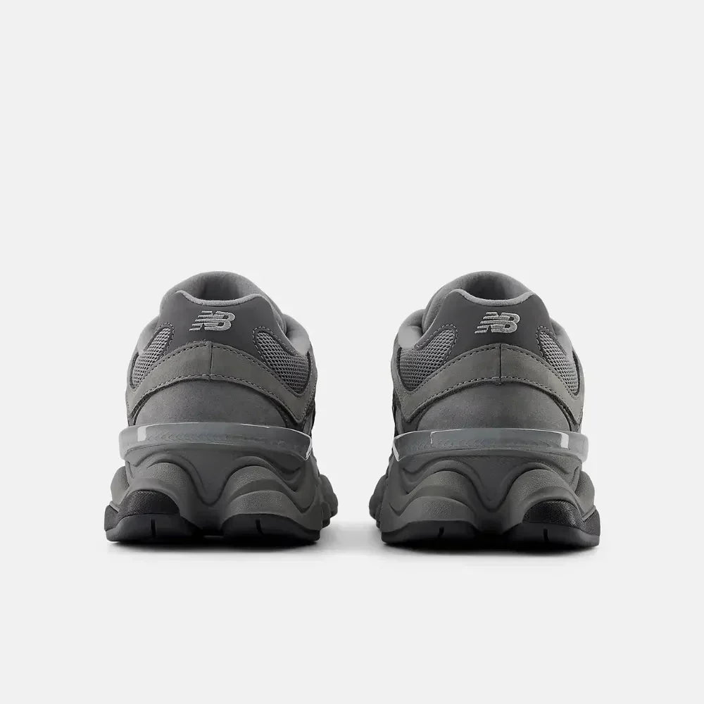 9060 Team Away Grey Gray